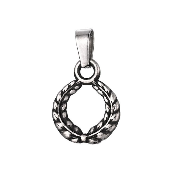 Wreath of Victory Charm