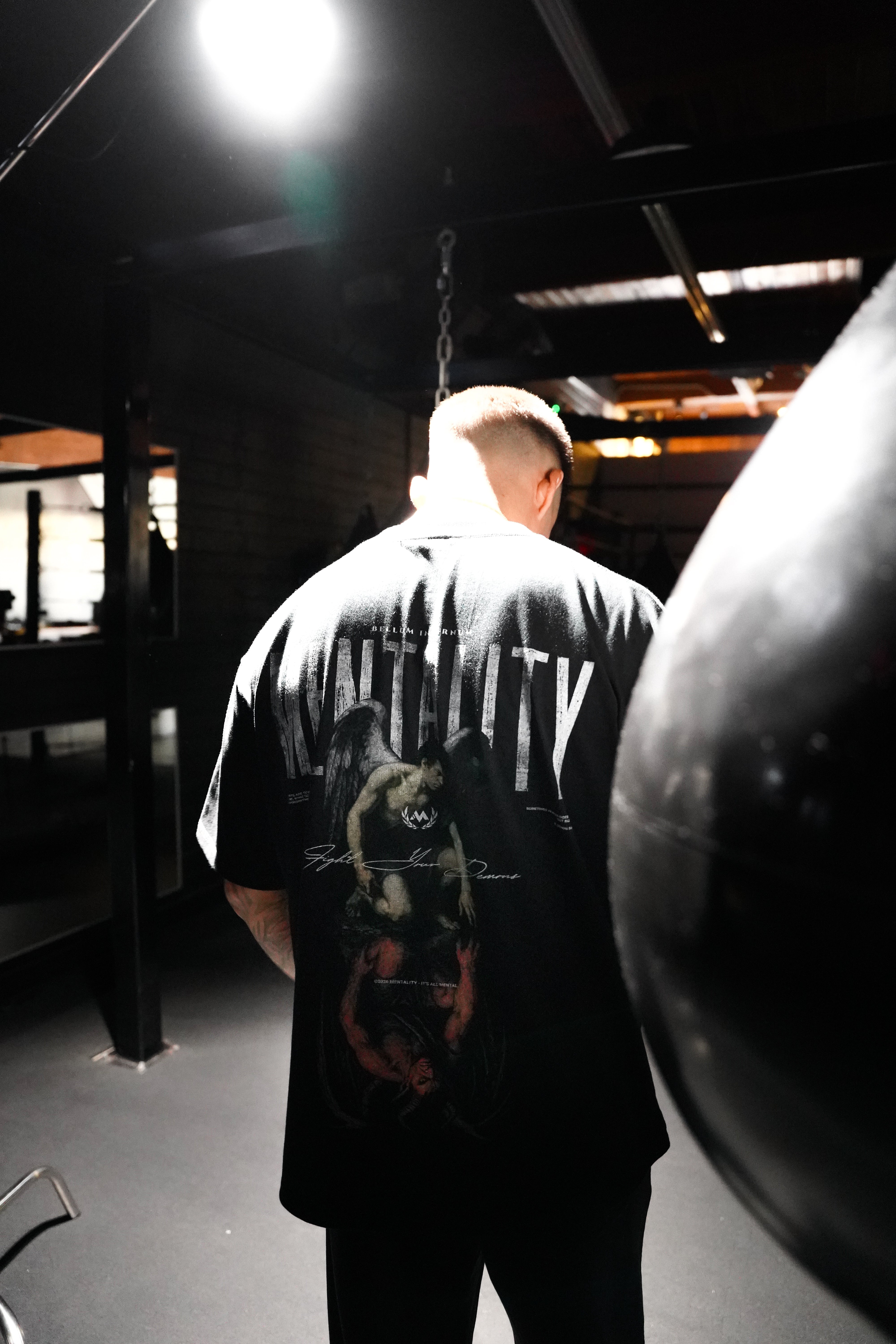 'BELLUM INTERNUM' TEE - BLACK