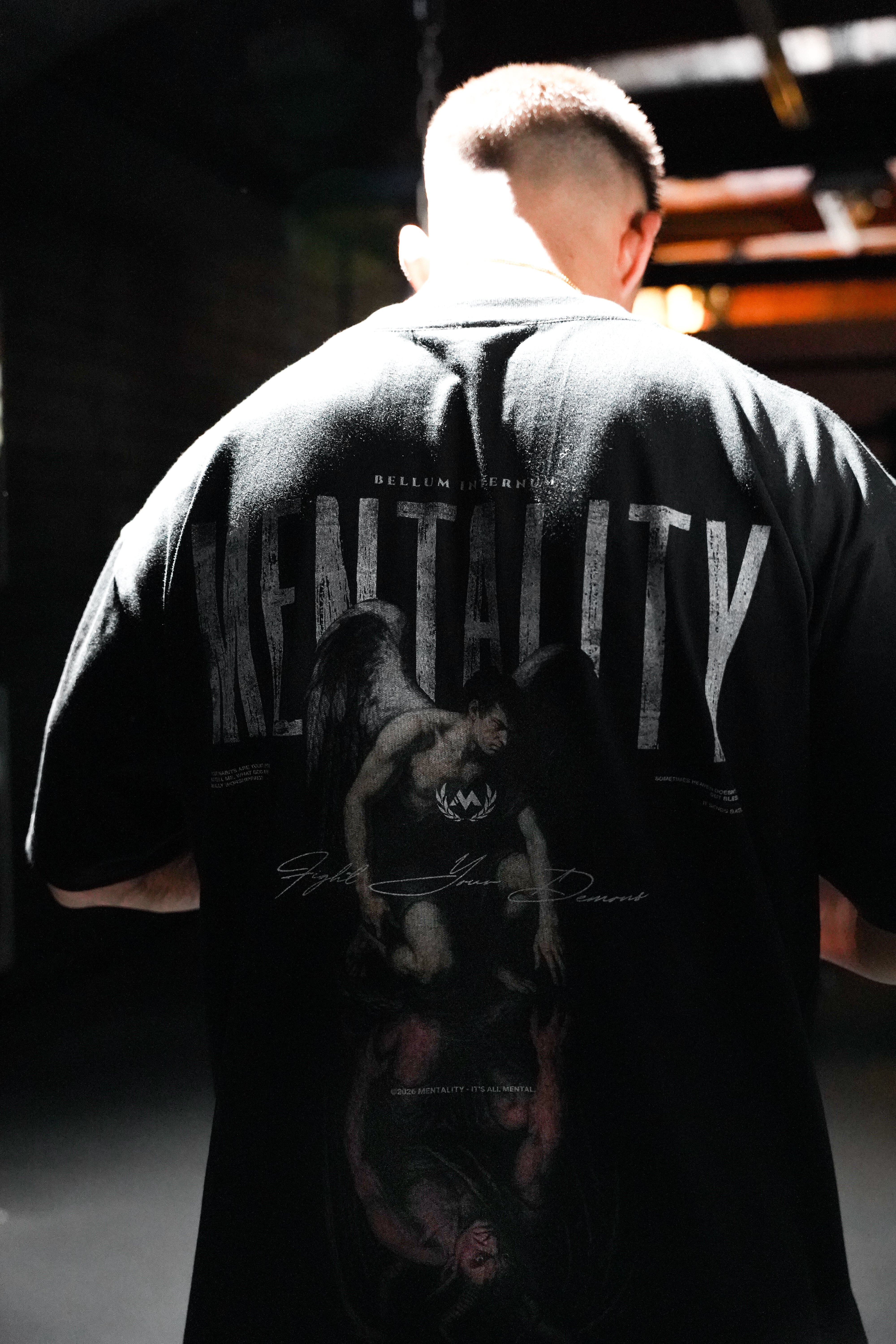 'BELLUM INTERNUM' TEE - BLACK