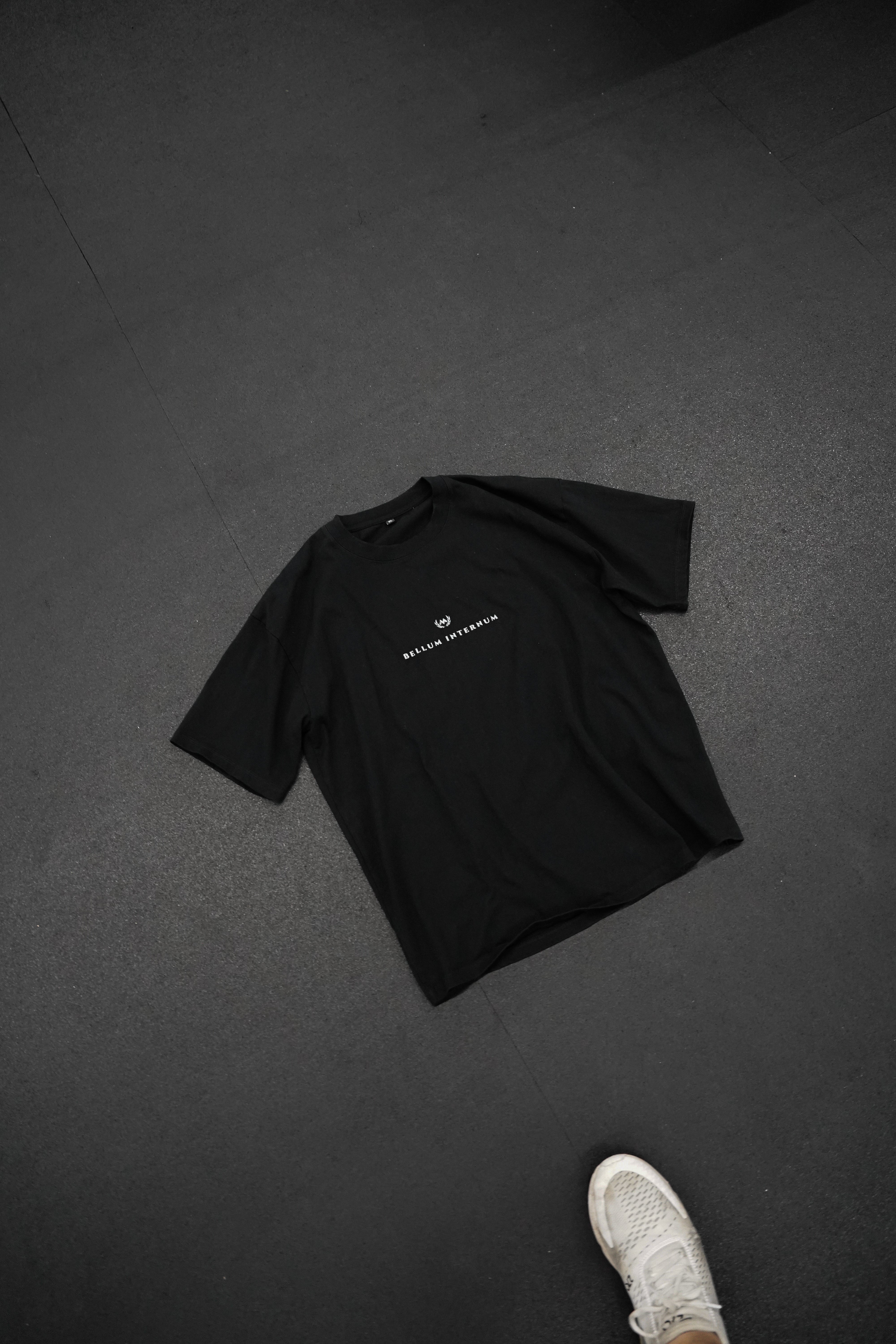 'BELLUM INTERNUM' TEE - BLACK