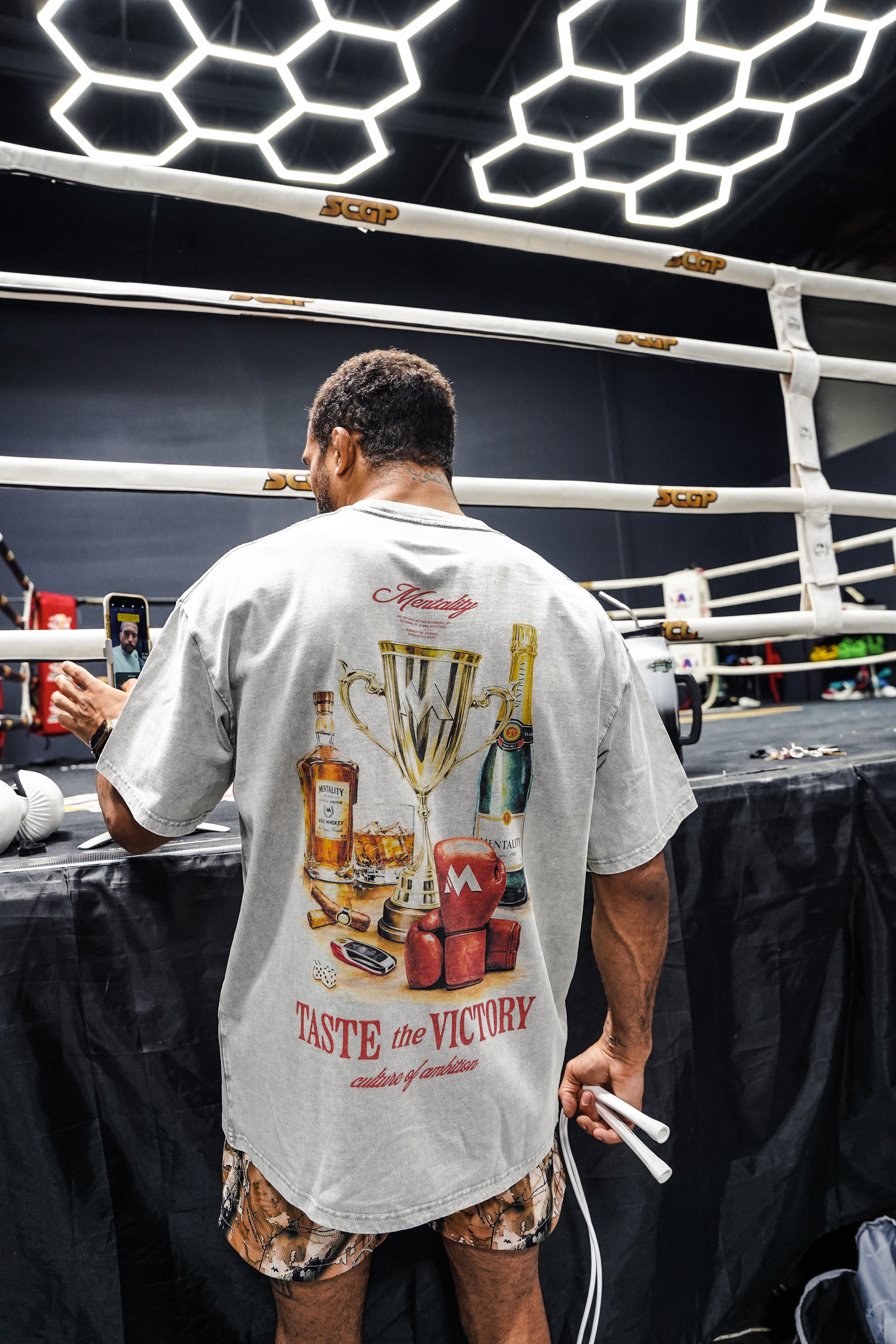 TASTE OF VICTORY VINTAGE GRAY TEE