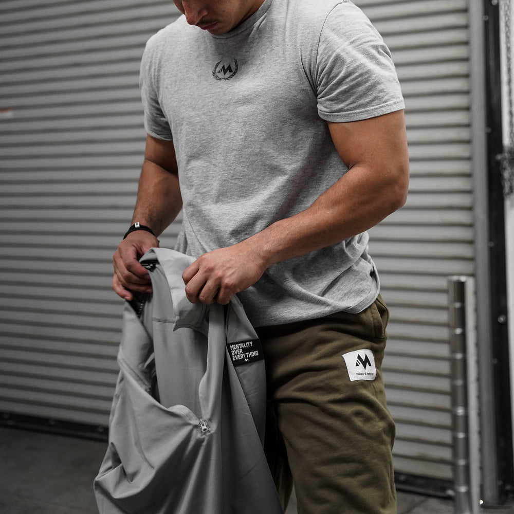 CULTURE SWEATPANTS - OLIVE