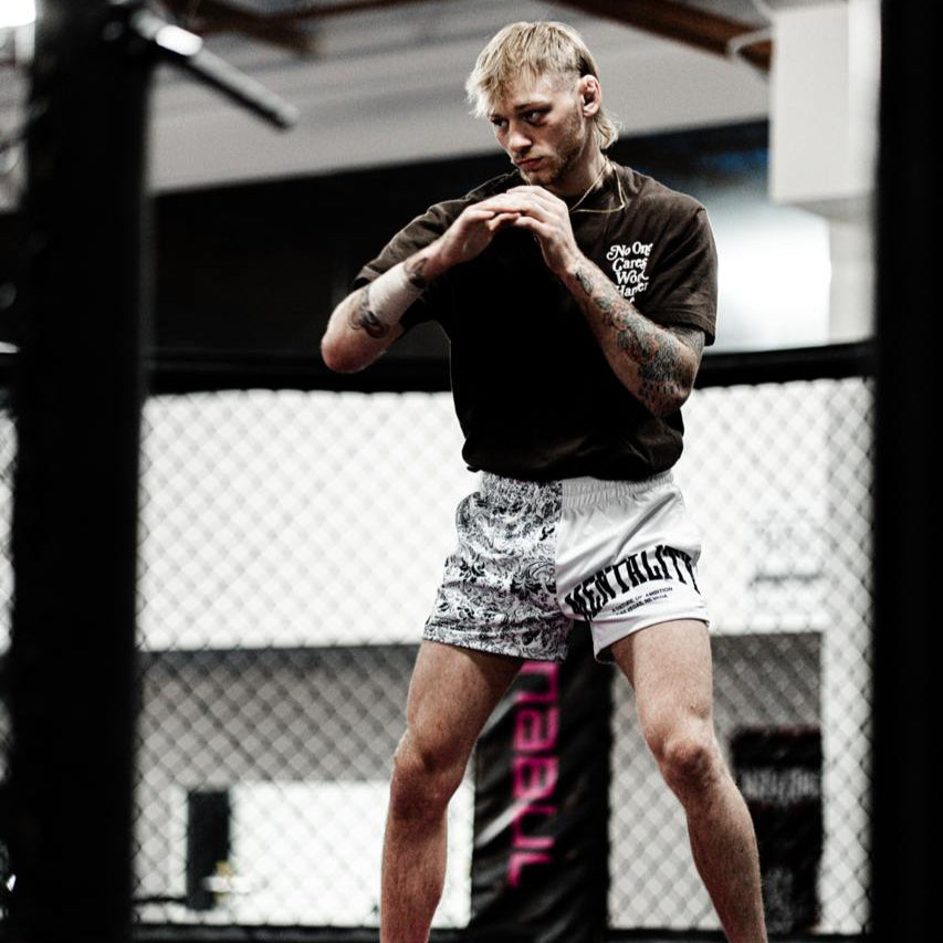 DIVIDE FLORAL SHORTS - WHITE