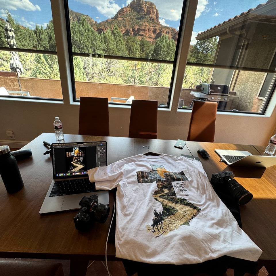 PARADISE TRAIL TEE - WHITE