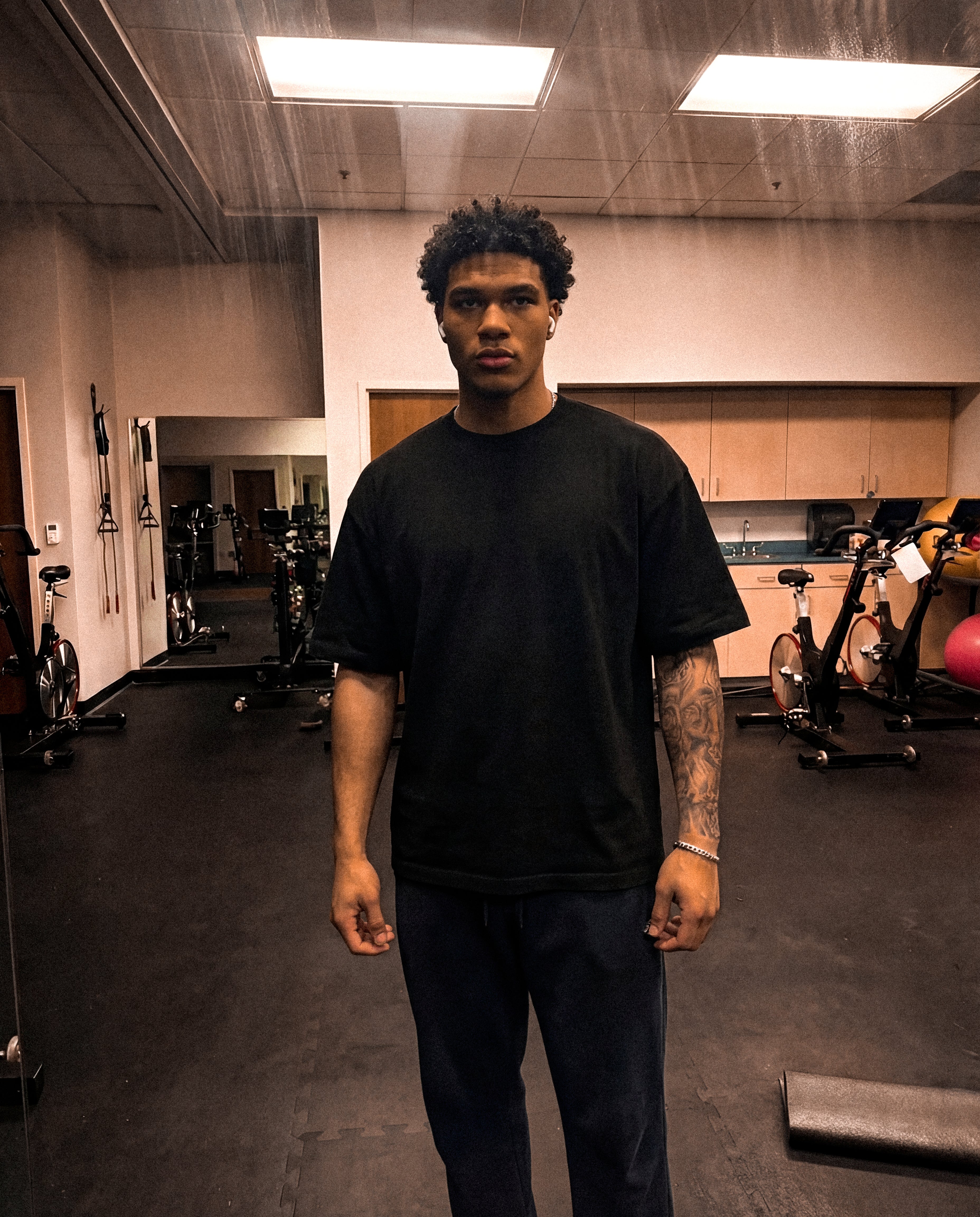 'PERSEUS VS MEDUSA' TEE