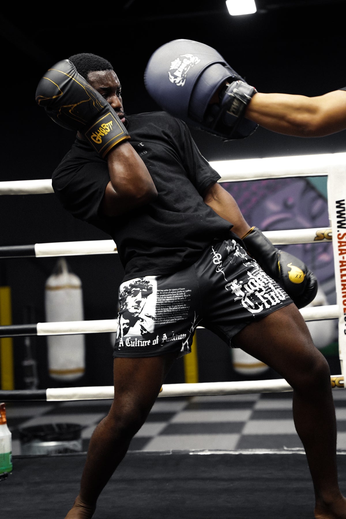 'FIGHT CLUB' BLACK/WHITE REVERSIBLE SHORT - MID THIGH