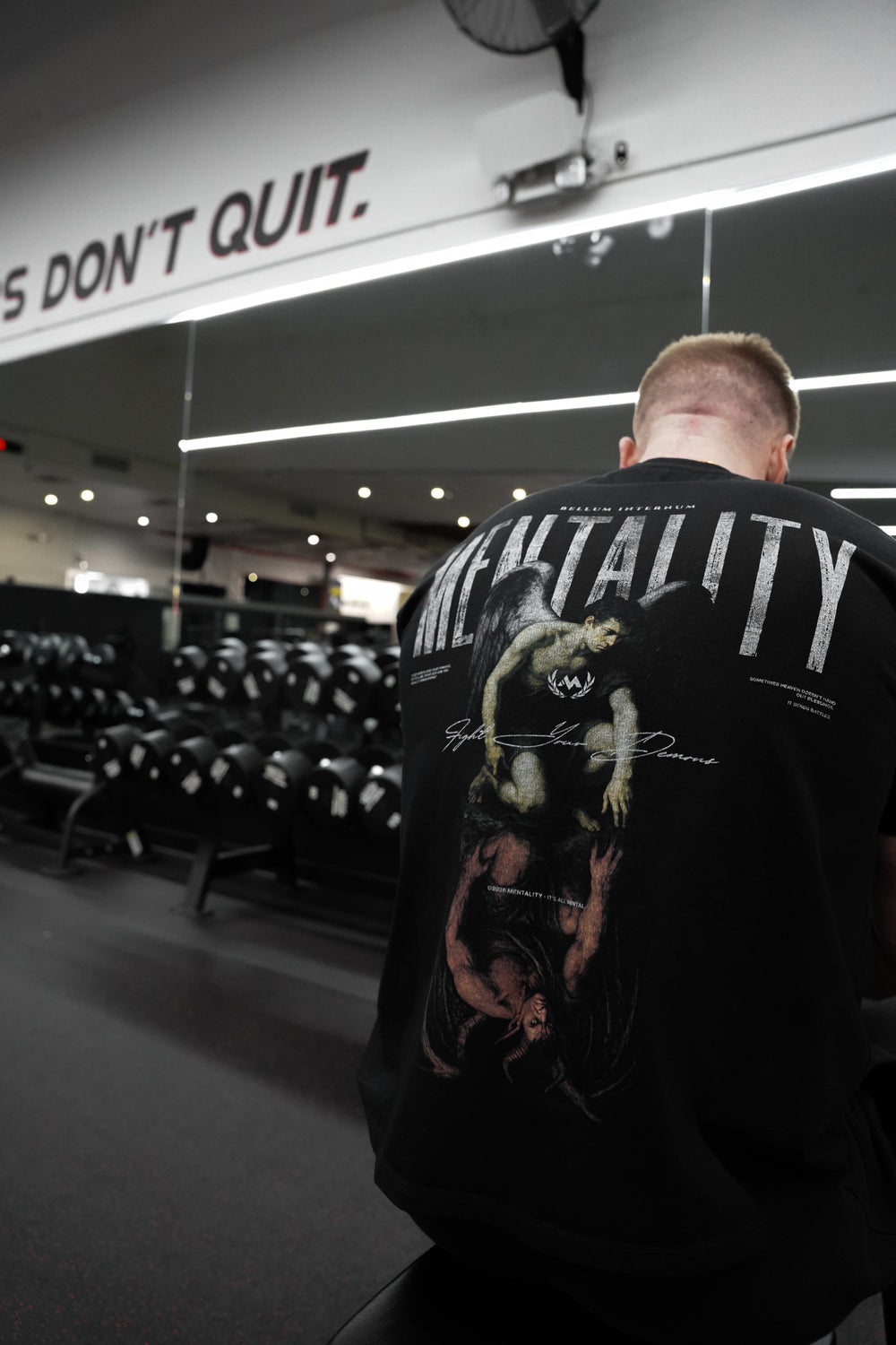 'BELLUM INTERNUM' TEE - BLACK