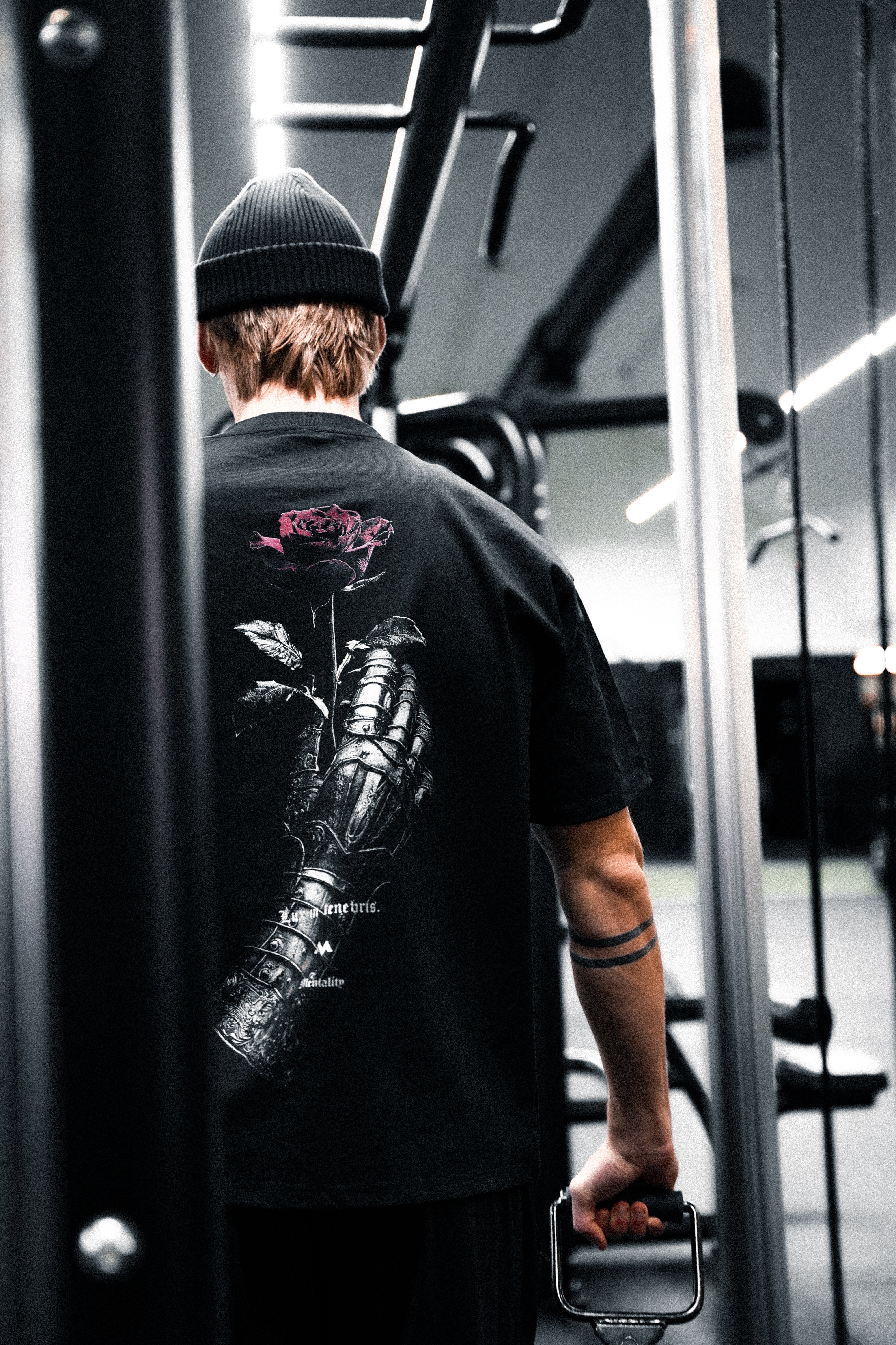 KNIGHT'S ROSE TEE
