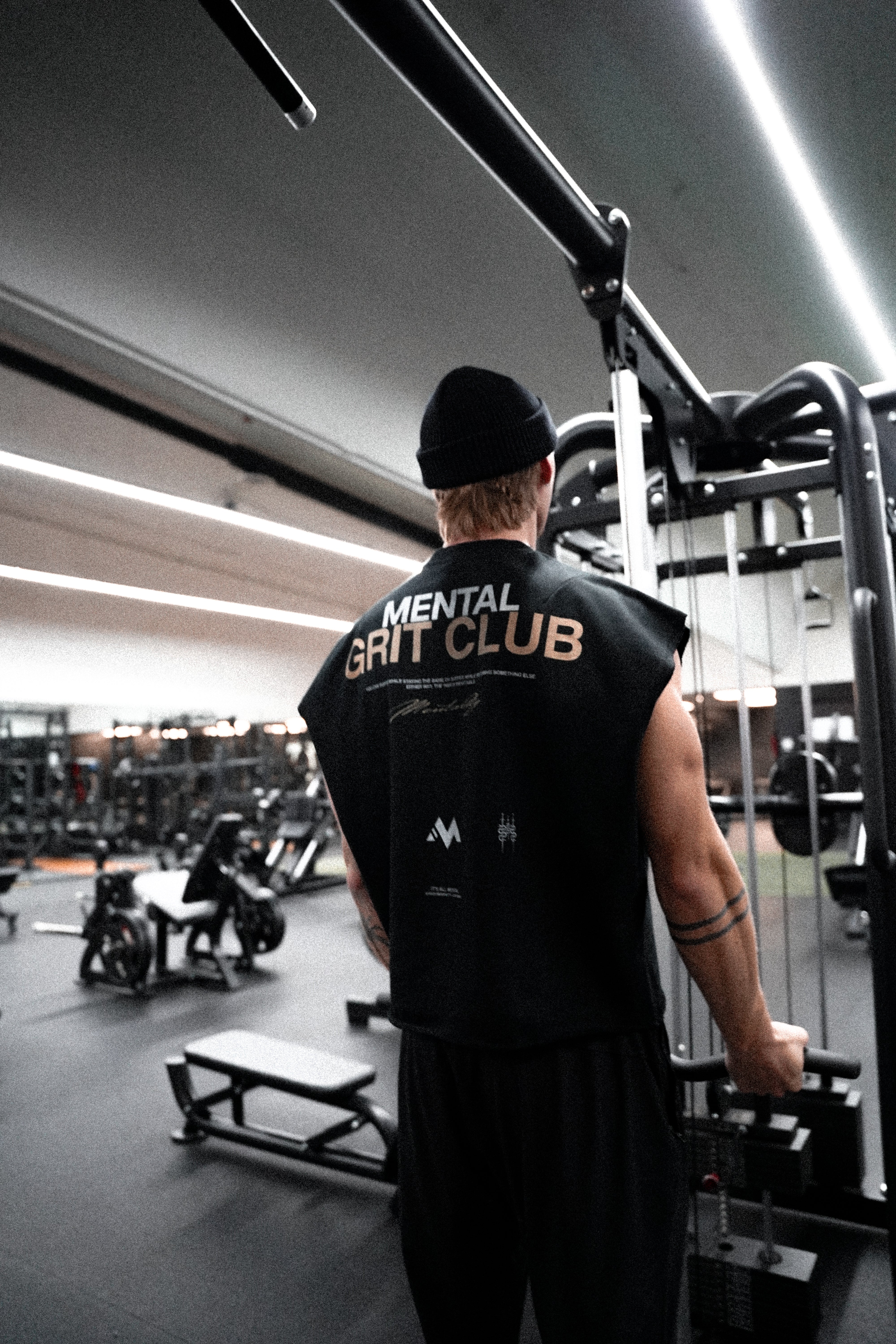 'MENTAL GRIT CLUB' FRENCH TERRY CUT-OFF