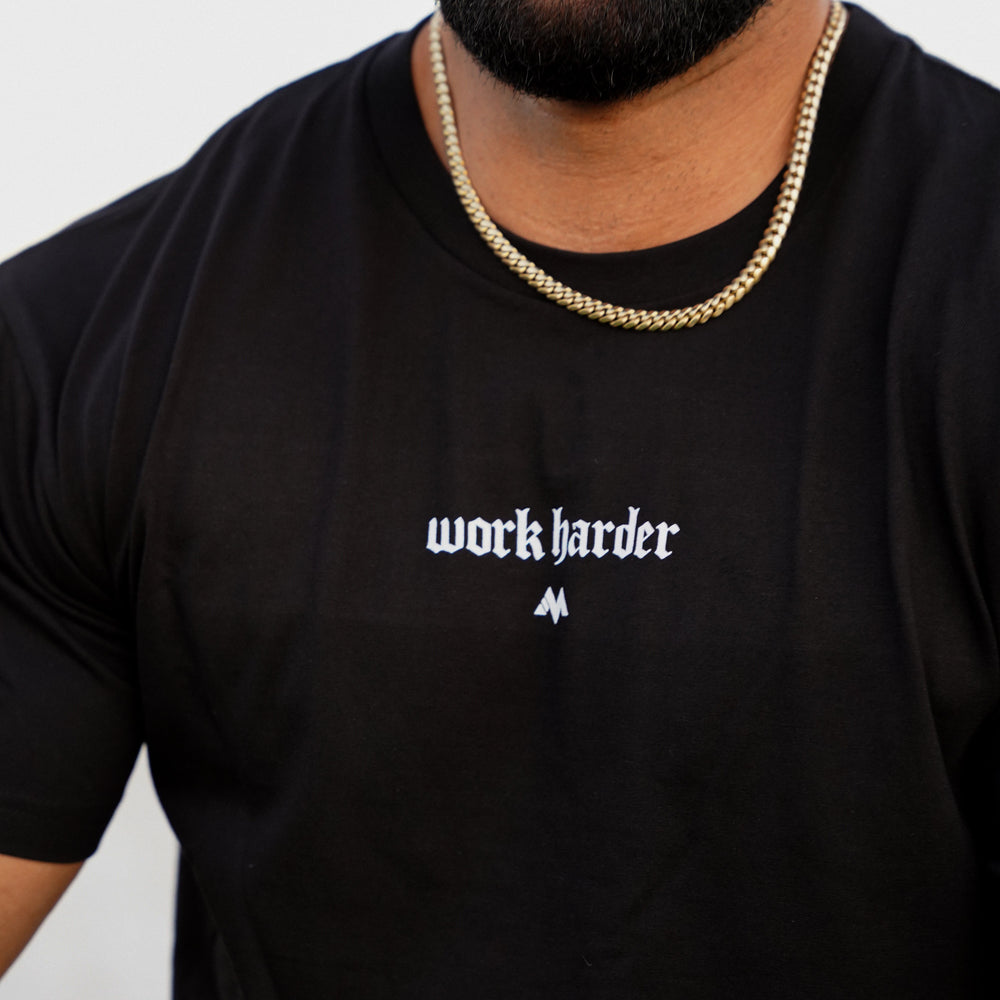 'WORK HARDER' WORDMARK TEE - BLACK