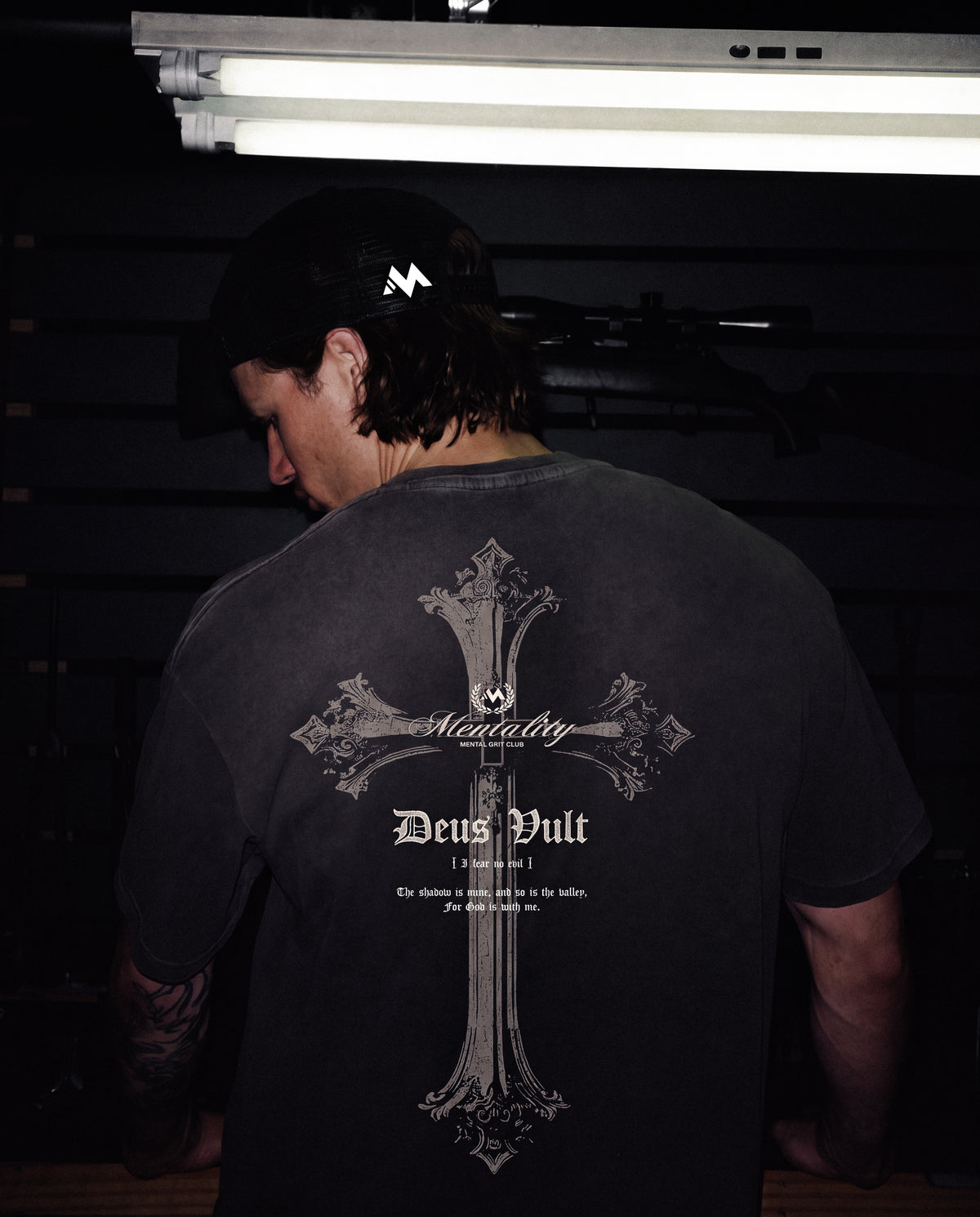 DEUS VULT GRAY TEE
