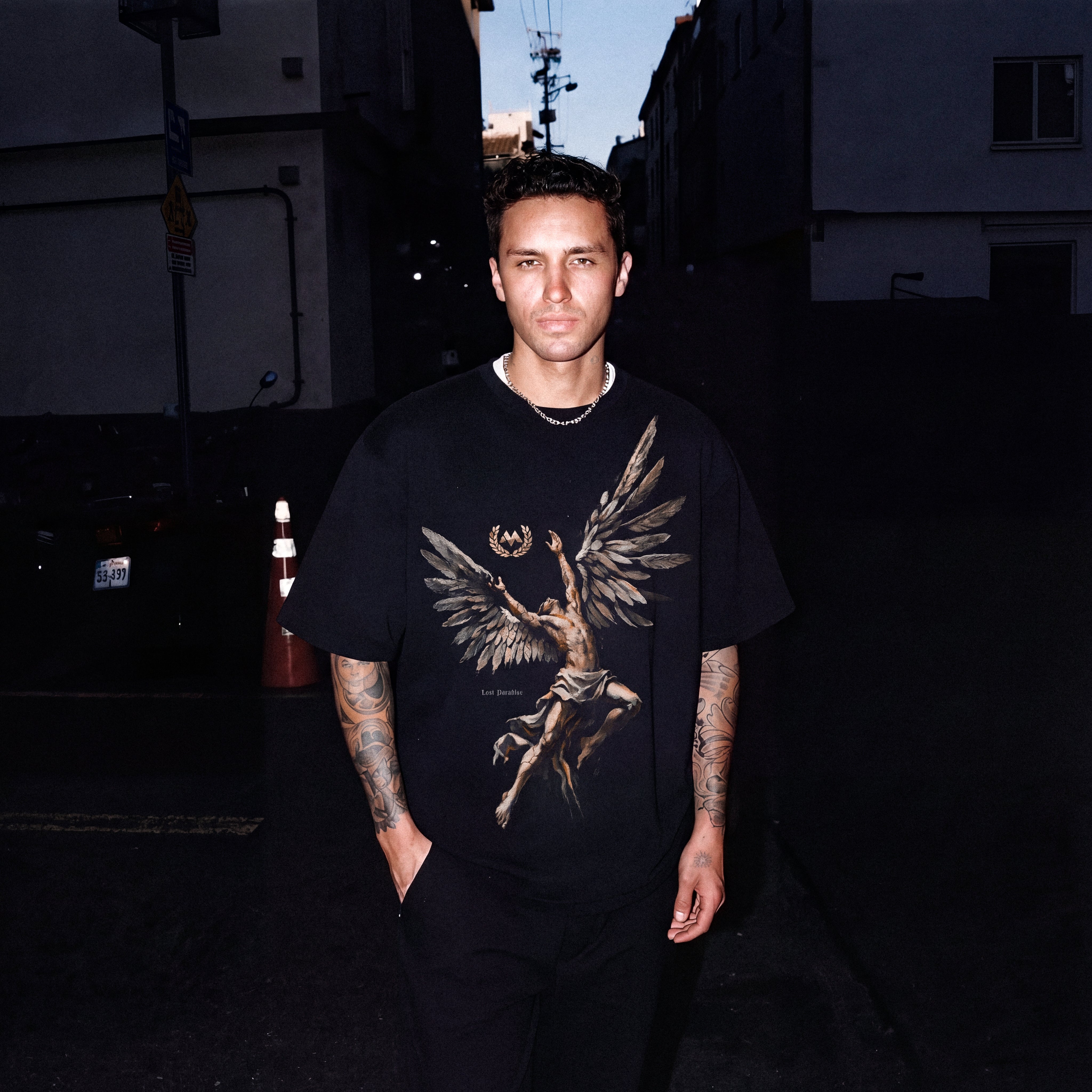 ICARUS TEE