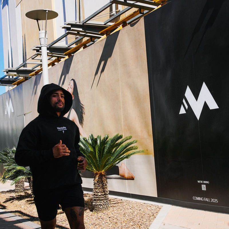 Hooded Box - Image 2