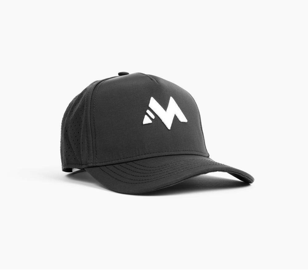 M LOGO PERFORMANCE HAT - BLACK